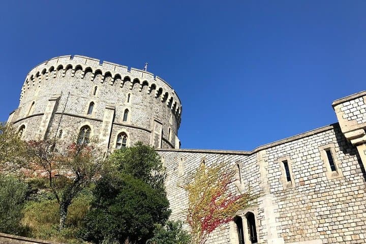 Quick Royal Escape: Windsor Castle Layover Tour from Heathrow photo 2