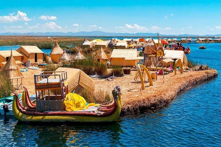 Speedboat to Uros & Taquile: Lake Titicaca Day Tour from Puno photo 4