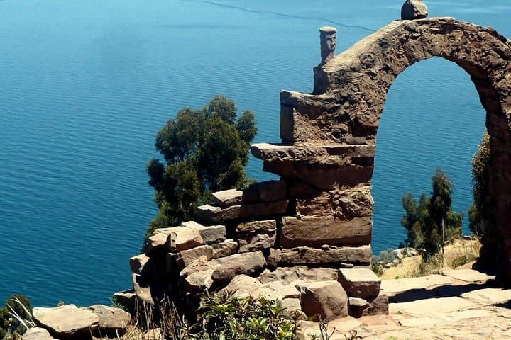 Speedboat to Uros & Taquile: Lake Titicaca Day Tour from Puno photo 6
