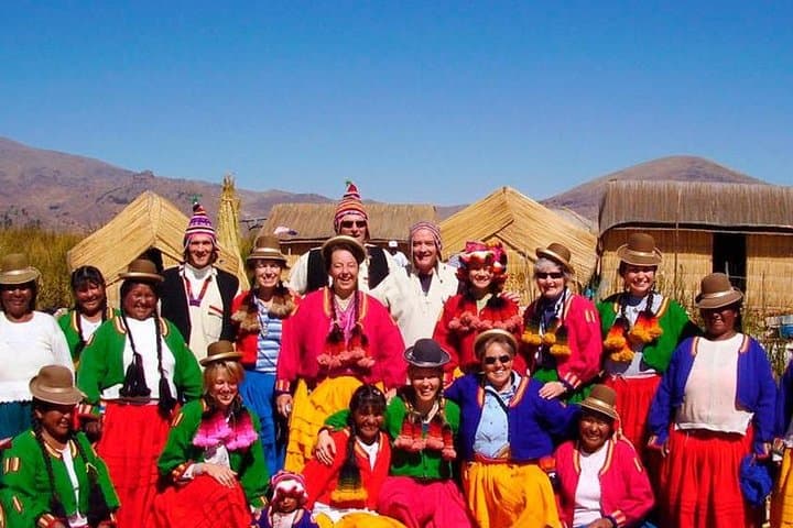 Speedboat to Uros & Taquile: Lake Titicaca Day Tour from Puno