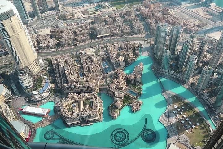 Burj Khalifa At The Top: Observation Deck Tickets with Transfers photo 2