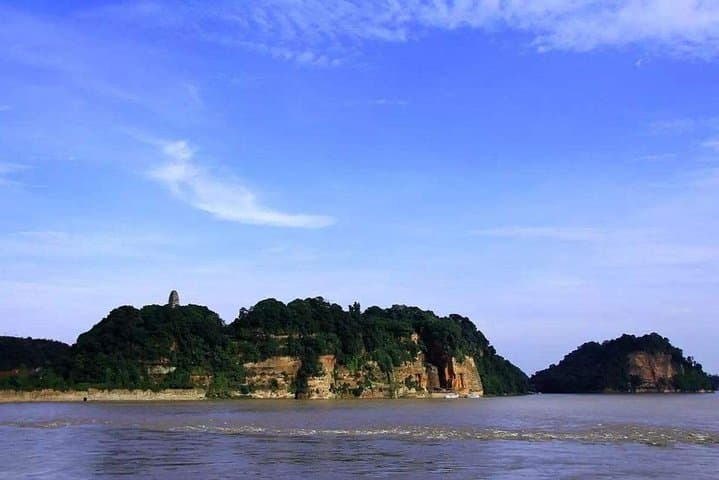 Leshan Giant Buddha and Jinli Ancient Street Day Tour — Chengdu Day Trip Guide photo 5
