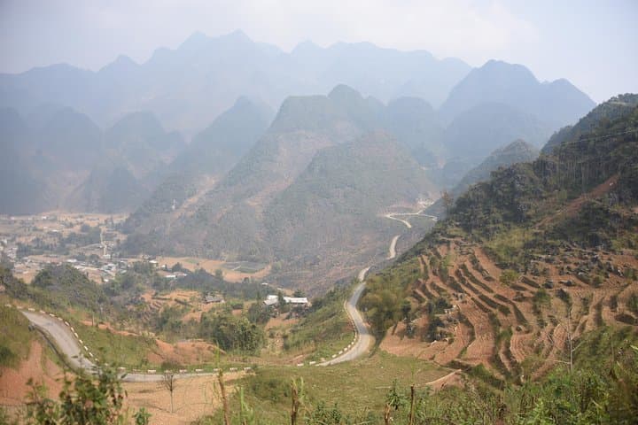 Ha Giang Loop: Ride the Ribboning Mountain Road & Ma Pi Leng Pass photo 6