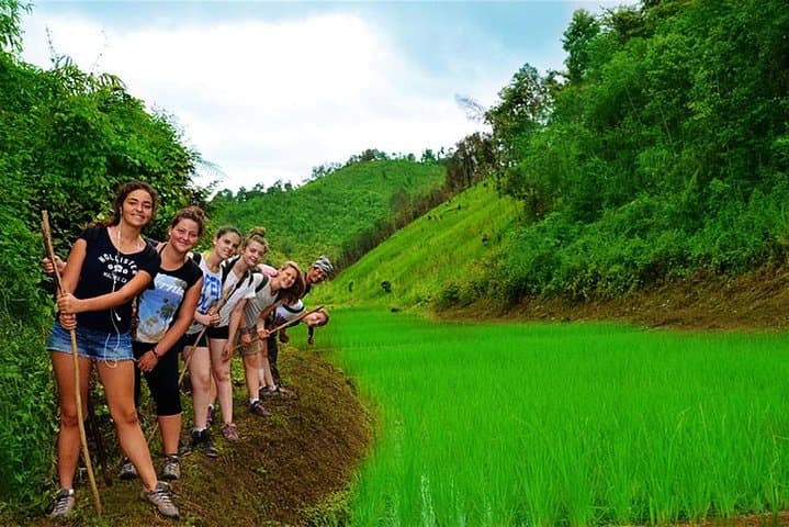 2-Day Karen Homestay: Trek, Village Homestay & Bamboo Rafting from Chiang Mai