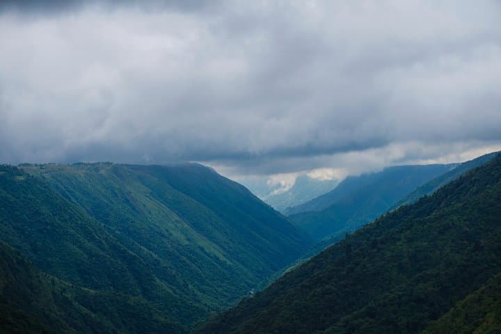 Full-Day Shillong Tour from Guwahati — Waterfalls, Lakes & Local Life photo 5