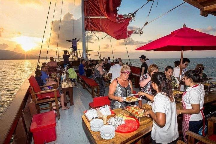 Red Baron Sunset Dinner Cruise Koh Samui: Junk Ship Evening Buffet & Transfers