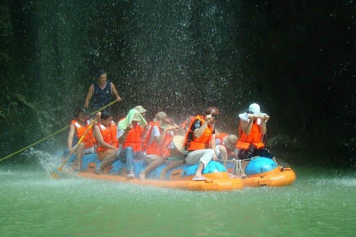 Mengdong River Rafting & Furong Town Day Tour — Zhangjiajie Adventure photo 3