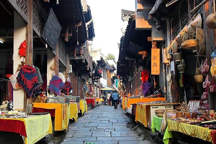 Furong Ancient Town and Red Stone Forest: One-Day Cultural & Geological Tour from Zhangjiajie photo 3