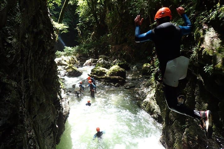 Canyoning Montmin Sensations — Annecy Gorge Descent photo 2