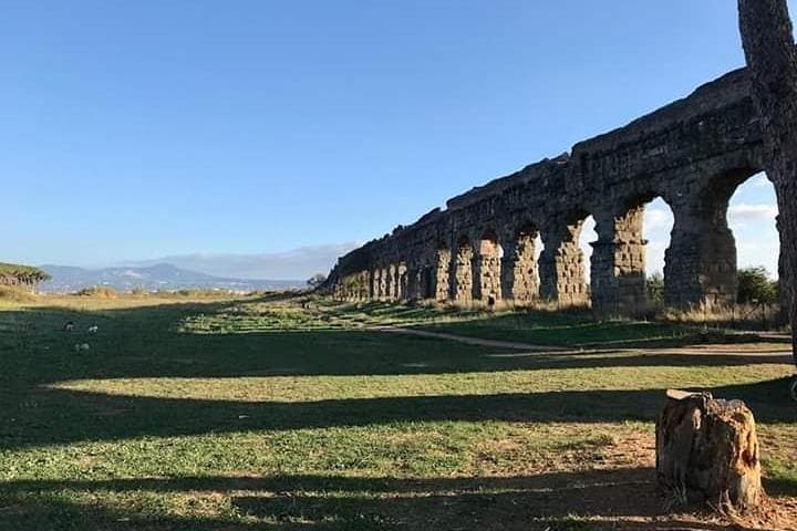 Rome Aqueduct Park Running Tour: Hour-Long ArcheoRunning Through Parco degli Acquedotti photo 2