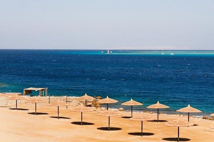 Cairo to Hurghada & Luxor: 2-Day Desert Safari, Quad Ride and Pharaohs' Temples photo 5