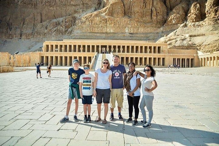 Cairo to Hurghada & Luxor: 2-Day Desert Safari, Quad Ride and Pharaohs' Temples photo 4