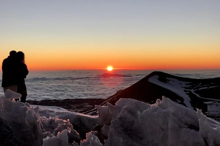 Mauna Kea Summit Tour: Sunset and Stargazing from Onizuka Visitor Center
