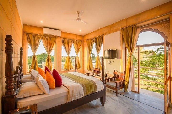 4-Day Jaisalmer Desert Tour: Forts, Havelis & Camel Safari photo 4