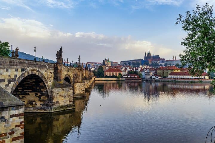 Private Prague and Kutna Hora Day Tour: Prague Castle to Sedlec Ossuary photo 2