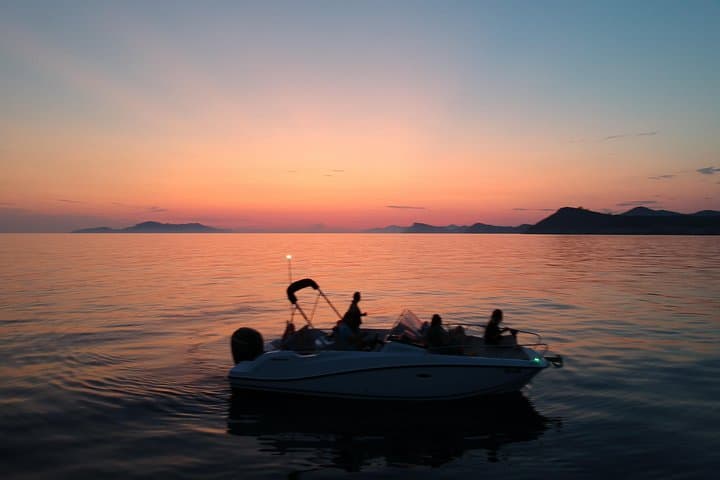 Dubrovnik Sunset Private Speed Boat Tour — Romantic Adriatic Evening Cruise photo 3