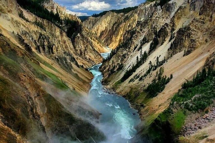 Private Yellowstone Lower Loop Tour — Old Faithful, Grand Prismatic & Canyon in One Day