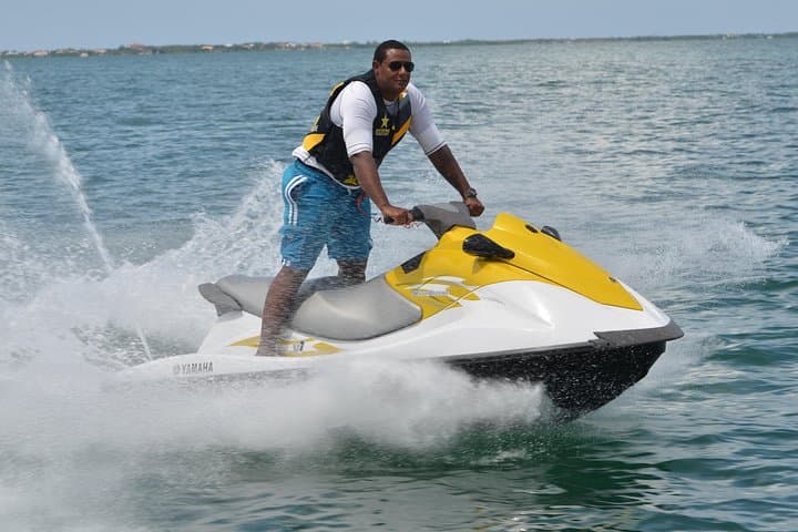 Self-Guided WaveRunner Adventure on Seven Mile Beach, Grand Cayman