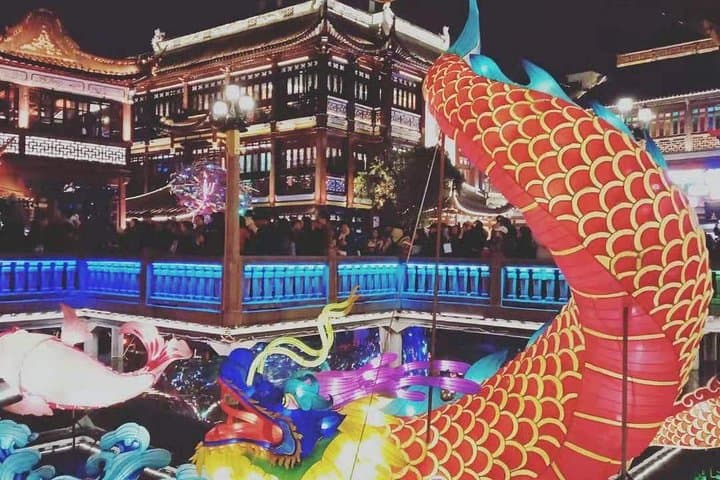 Private Shanghai Walking Tour — Bund, French Concession, Jewish Refugees Museum & Yu Garden photo 2