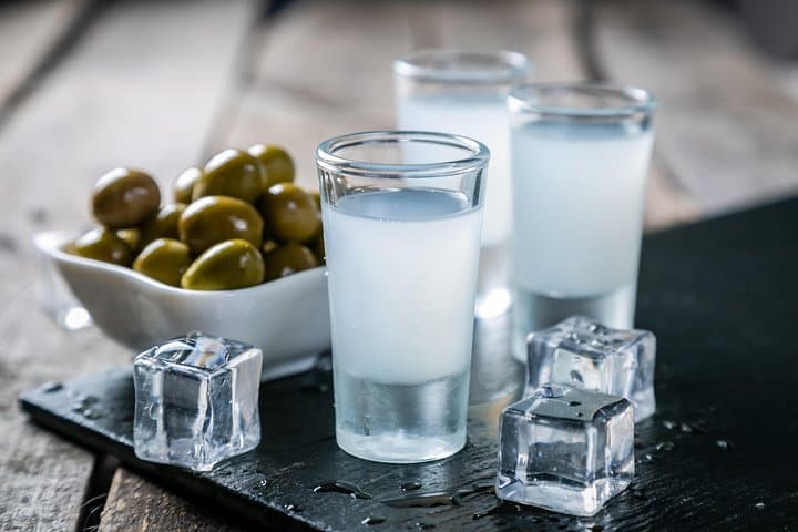 Everyday Warsaw Vodka Tasting Tour: 6 Shots, 4 Venues & Traditional Snacks photo 2
