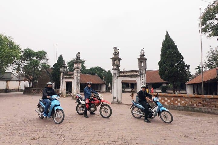 Motorbike Day Trip from Hanoi to Ba Vi National Park and Duong Lam Ancient Village