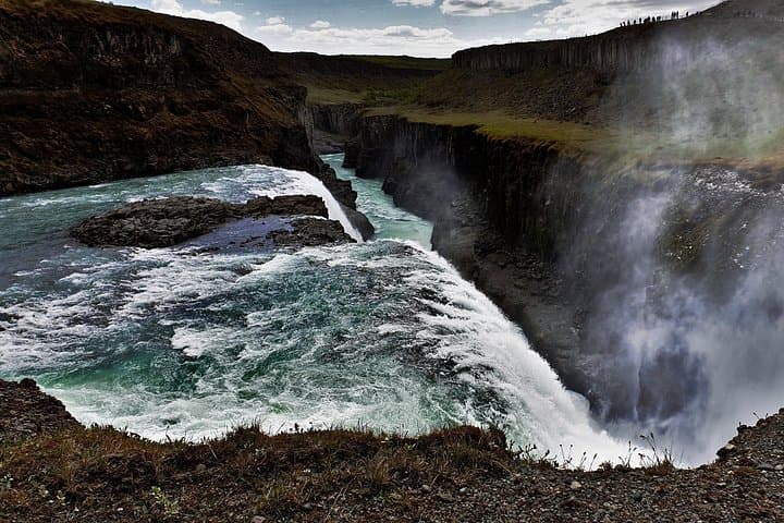 Private Golden Circle Tour with Blue Lagoon: Gullfoss, Geysir & Þingvellir from Reykjavík photo 2