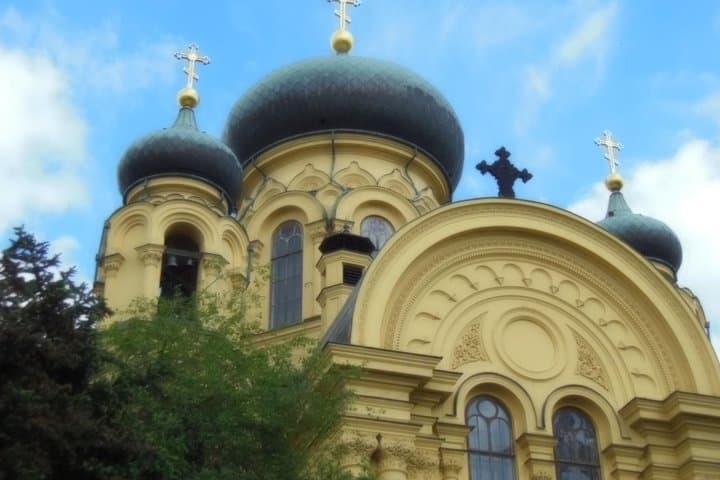 Praga Walking Tour: Authentic Exploration of Warsaw’s Right Bank photo 2