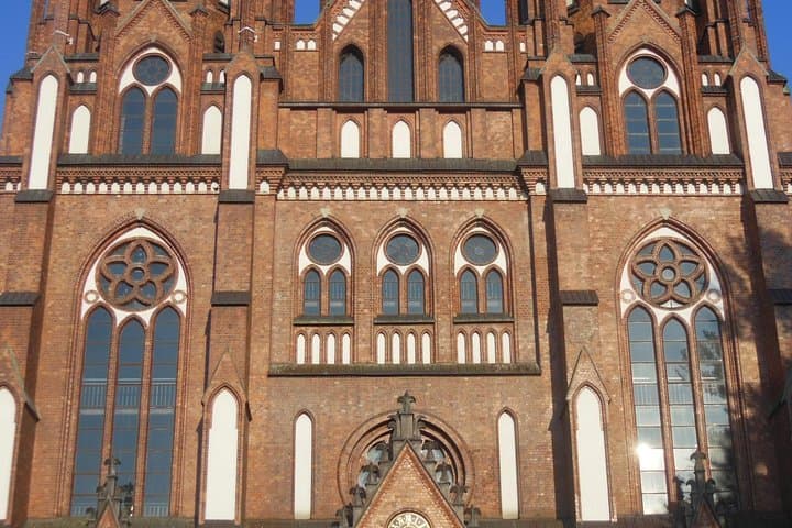 Praga Walking Tour: Authentic Exploration of Warsaw’s Right Bank photo 4