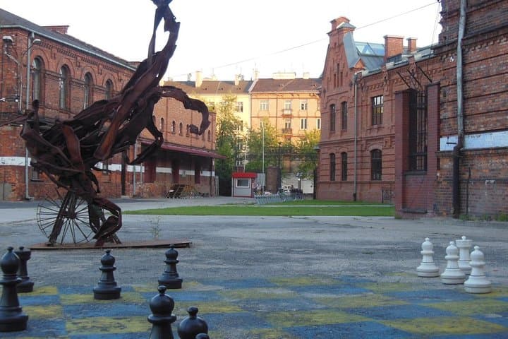 Praga Walking Tour: Authentic Exploration of Warsaw’s Right Bank photo 3