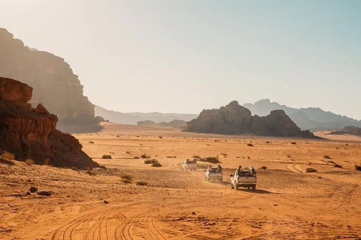 5-Hour Jeep Tour in Wadi Rum: Jebel Burdah, Khazali Canyon & Sunset photo 4