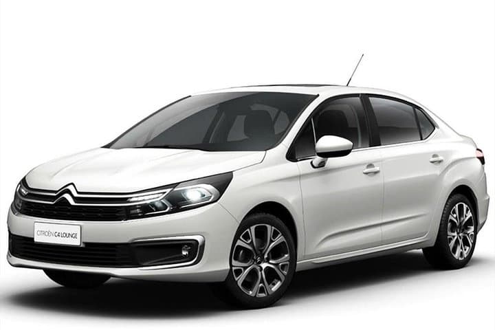 Private Ezeiza Airport Transfer to Buenos Aires with English-Speaking Driver