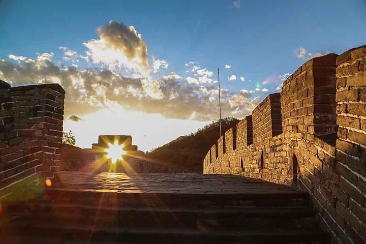 Layover in Beijing: Mutianyu Great Wall, Hutong Walk & Toboggan Adventure