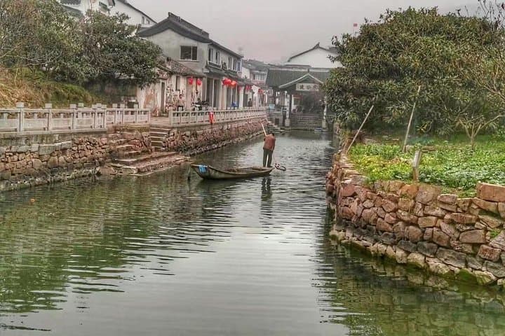 Dongshan Island Tea Picking & Twenty-Four Bend Hike: Day Trip from Shanghai photo 4