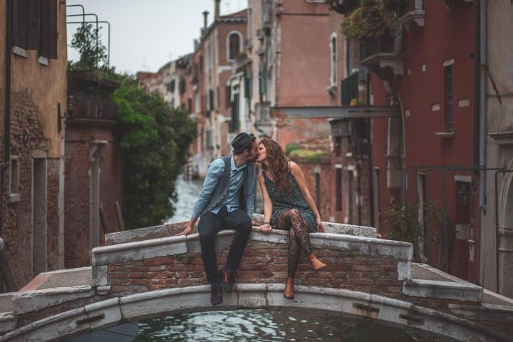 Venice Private Portrait Session — St. Mark's, Canals & Gondola Options photo 6
