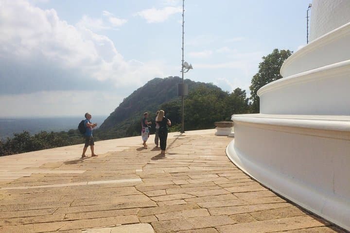 13-Day Explore Sri Lanka: Cultural Triangle, Beach Time and Wildlife Safaris photo 3