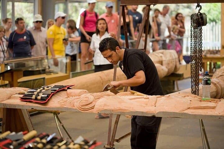3-Day Hobbiton, Rotorua & Waitomo Glowworm Caves Tour from Auckland photo 6