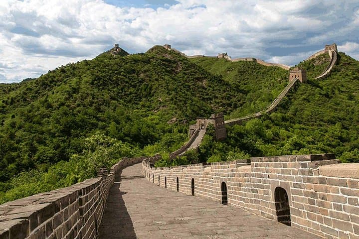 Jiankou to Mutianyu Great Wall Trek — Wild Sections & Restored Ramparts photo 2