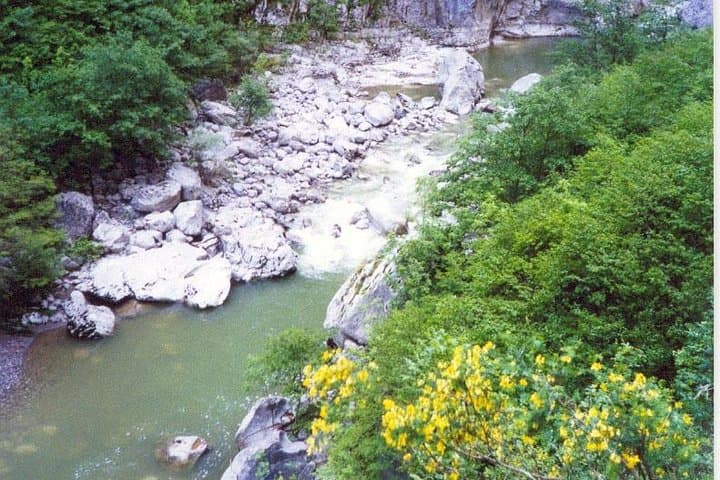 Vikos Gorge Daily Hike from Monodendri — Voidomatis River & Zagori Villages