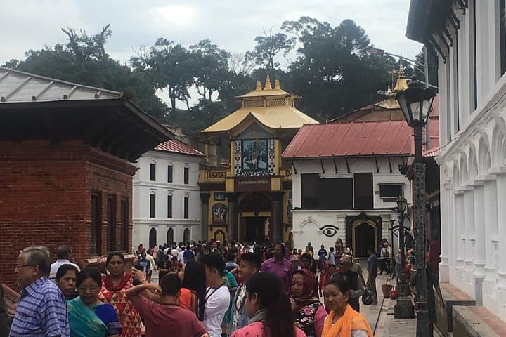 Pashupatinath and Doleshwor Mahadev Temple Darshan — Half-Day Private Tour from Kathmandu