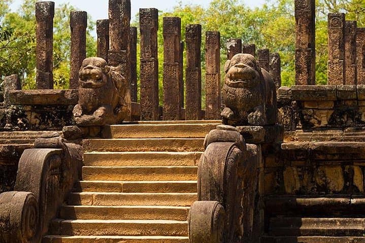 4-Day Sri Lanka Heritage Tour: Sigiriya, Polonnaruwa & Kandy Cultural Highlights photo 3