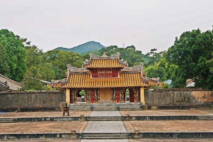 Hue Imperial City Day Tour from Da Nang & Hoi An via Hai Van Pass photo 2