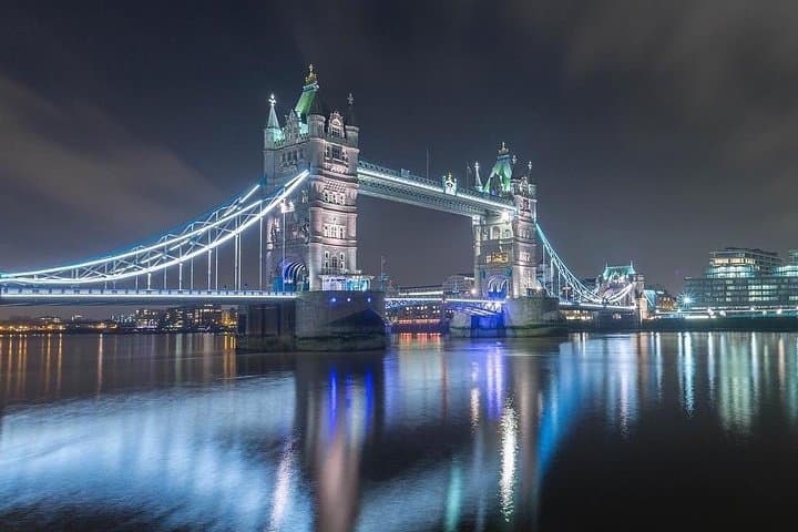 Light Up London: Private 2-Hour Night Tour in an Iconic Black Cab photo 6