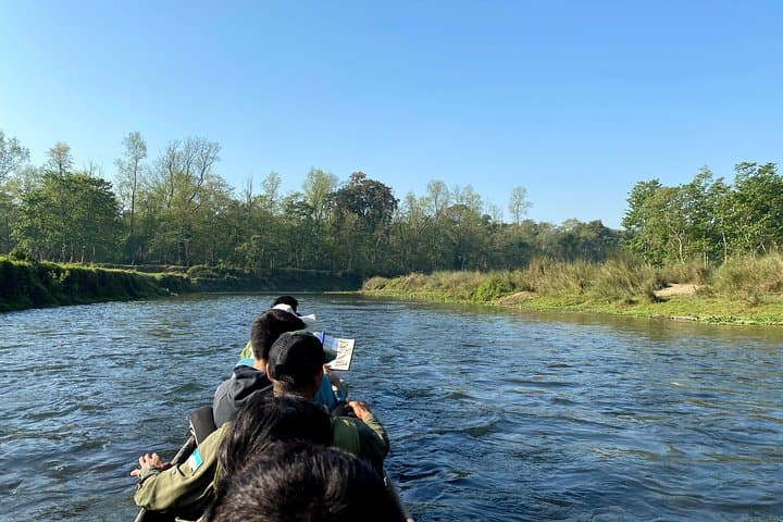 45-Minute Canoe on Rapti River in Chitwan National Park photo 2