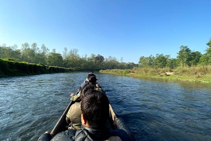 45-Minute Canoe on Rapti River in Chitwan National Park photo 3