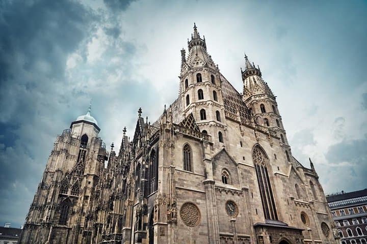 Vienna Scary City: Medieval Ghost Hunt and Urban Puzzle Rally