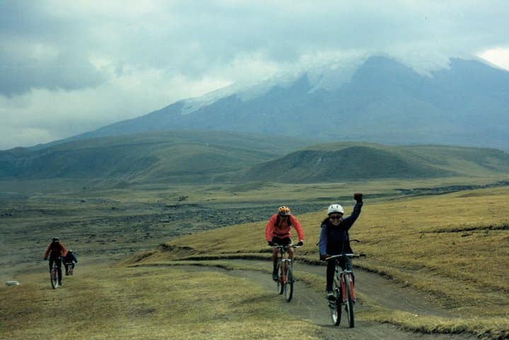 6-Day Ecuador Multisport Adventure: Cotopaxi, Quilotoa, Baños & Amazon Rivers photo 3