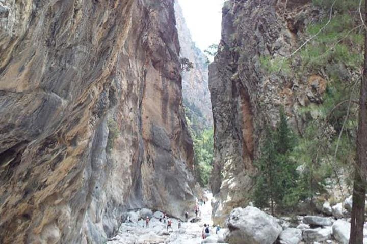 Samaria Gorge Full-Day Hike from Heraklion, Crete