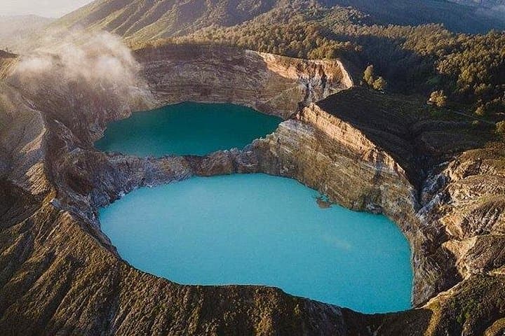 Explore Flores: 6-Day Private Culture Tour to Kelimutu, Wae Rebo & Bena Village