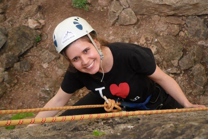 Arrábida Climbing Experience: Learn to Climb the Fenda da Arrábida Near Lisbon
