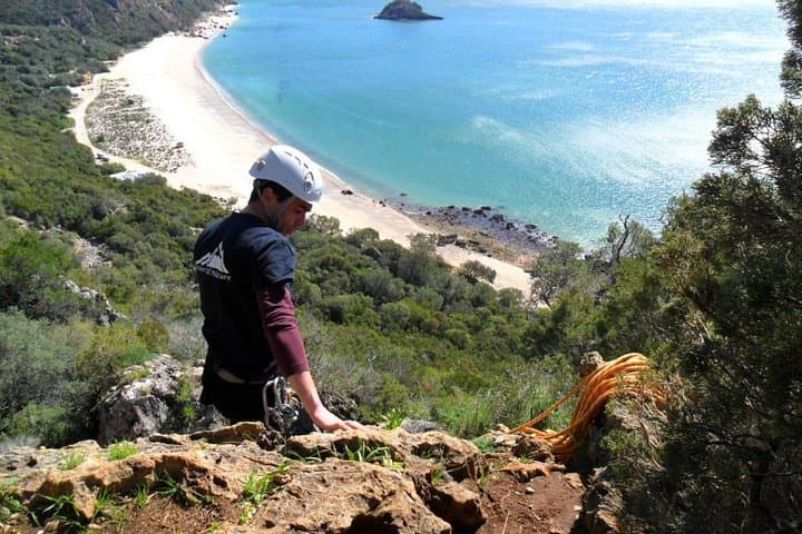 Arrábida Climbing Experience: Learn to Climb the Fenda da Arrábida Near Lisbon photo 3